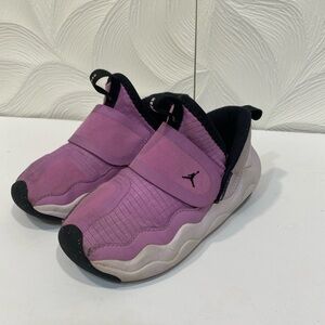 Air Jordan Toddler Lavender Size 9C